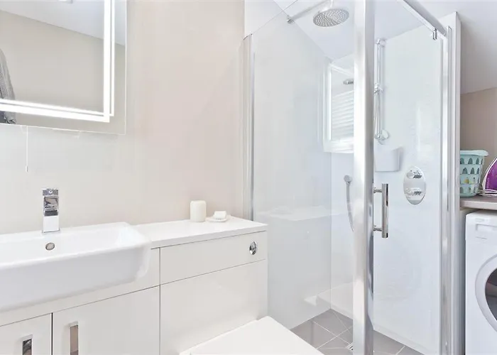 Badgers Cottage, Water, District *